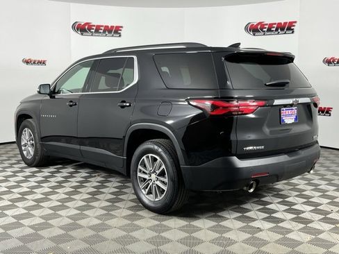 Used 2022 Chevrolet Traverse LT image 6