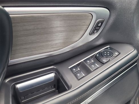 Used 2025 Ford Expedition Max Platinum image 19