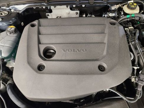 New 2026 Volvo XC40 B5 Plus w/ Protection Package Premier image 31