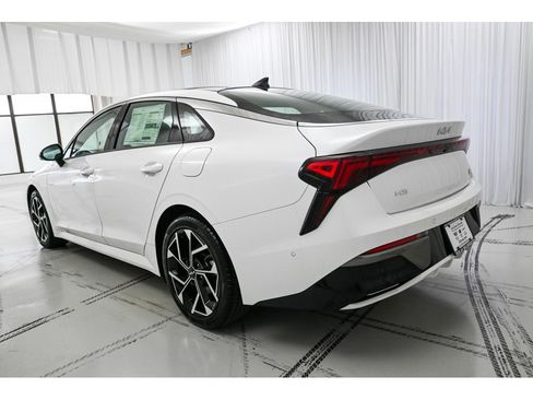 Used 2025 Kia K5 EX FWD image 5