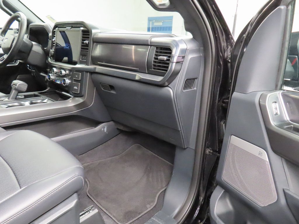 Used 2025 Ford F150 Lariat AWD/4WD image 35