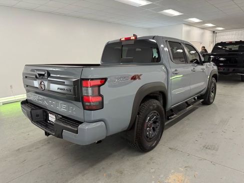 Used 2025 Nissan Frontier PRO-4X w/ Pro Convenience Package image 6