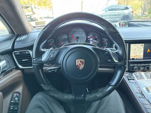 Used 2015 Porsche Panamera GTS image 18