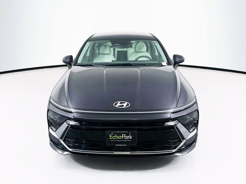 Used 2024 Hyundai Sonata SEL FWD image 2
