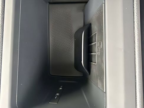 New 2026 Volkswagen Tiguan SE AWD/4WD image 34