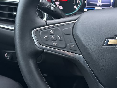 Used 2023 Chevrolet Equinox LT image 19