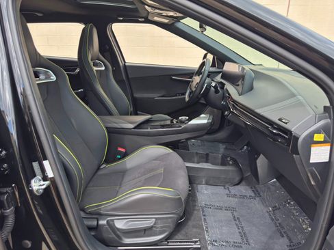 Used 2023 Kia EV6 GT AWD/4WD image 15