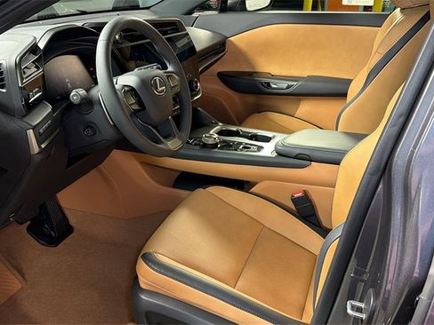 Certified 2025 Lexus RZ 450e image 25