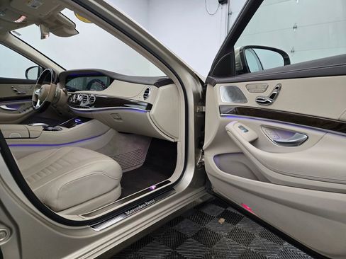 Used 2020 Mercedes-Benz S 560 4MATIC Sedan image 33