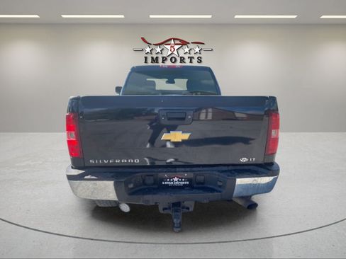 Used 2013 Chevrolet Silverado 2500 LT w/ Interior Plus Package AWD/4WD image 4