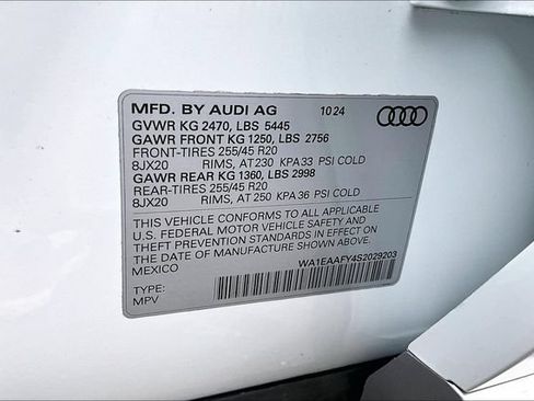 Used 2025 Audi Q5 2.0T Premium Plus w/ Premium Plus Package AWD/4WD image 19