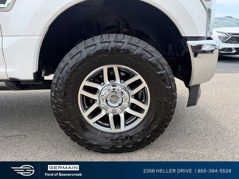 Used 2019 Ford F250 Lariat w/ Lariat Ultimate Package AWD/4WD image 11