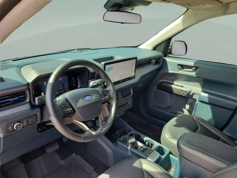 Used 2025 Ford Maverick Lobo image 30