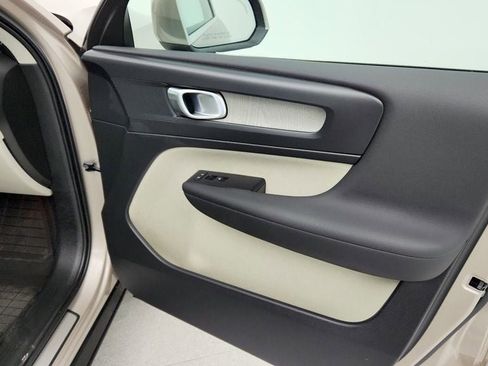 Used 2023 Volvo XC40 B5 Plus w/ Driver Assist Package image 28