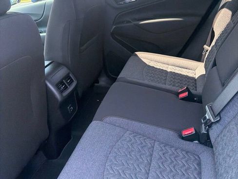 Used 2024 Chevrolet Equinox LT FWD image 12