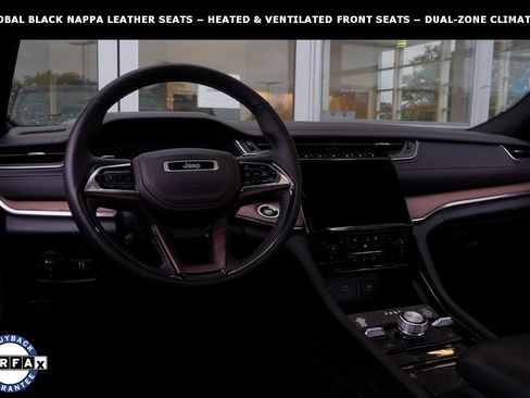 Used 2023 Jeep Grand Cherokee Summit image 5