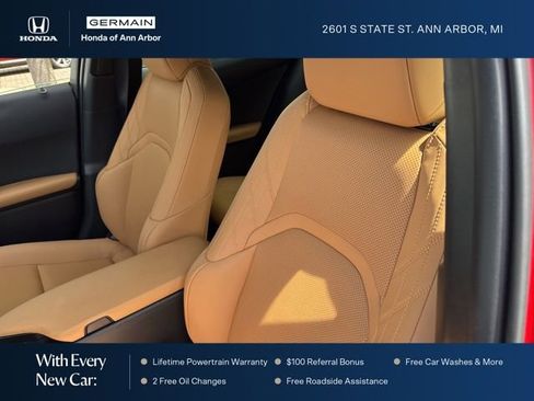 Used 2024 Lexus UX 250h AWD w/ Premium Package image 18