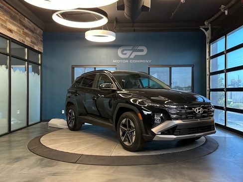 Used 2025 Hyundai Tucson SEL AWD/4WD image 1