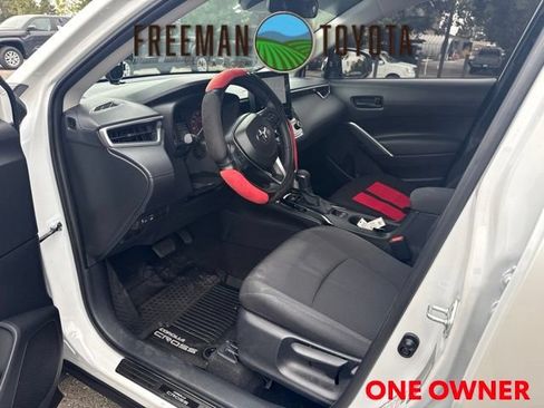 Used 2024 Toyota Corolla Cross LE AWD/4WD image 7