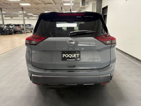 Used 2024 Nissan Rogue SL w/ SL Premium Package AWD/4WD image 5