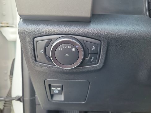 Used 2020 Ford Expedition XLT w/ Equipment Group 201A AWD/4WD image 22