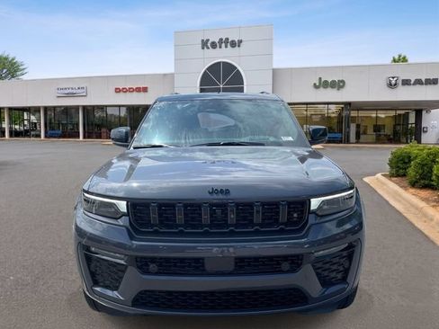 New 2026 Jeep Grand Cherokee L Summit w/ Obsidian Package AWD/4WD image 3