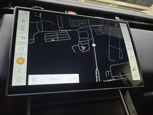 New 2026 Land Rover Range Rover Velar Dynamic SE image 33