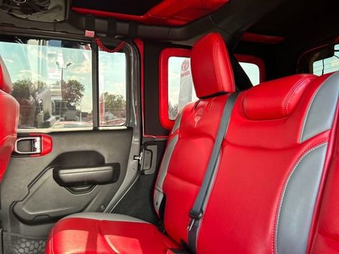 Used 2018 Jeep Wrangler Unlimited Sport S AWD/4WD image 24