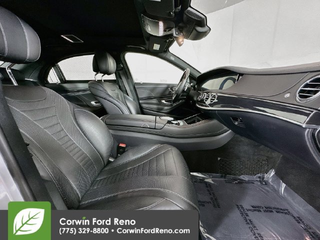 Used 2020 Mercedes-Benz S 560 4MATIC Sedan image 31