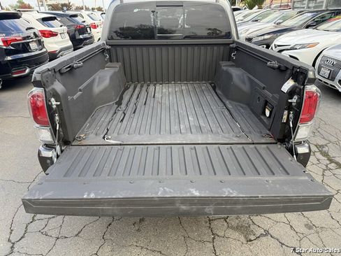 Used 2023 Toyota Tacoma TRD Sport w/ Advanced Technology Package AWD/4WD image 17