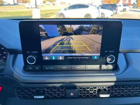 Used 2023 Honda Accord EX image 23