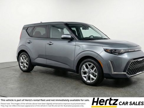 Used 2025 Kia Soul LX w/ LX Technology Package FWD image 1