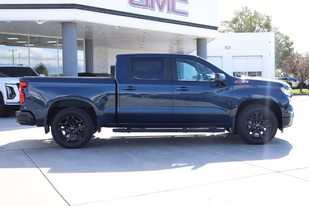 Used 2023 Chevrolet Silverado 1500 RST w/ Z71 Off-Road Package AWD/4WD image 7