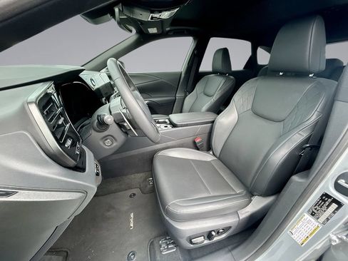 Used 2026 Lexus RX 350 FWD w/ Accessory Package (Z1) image 4