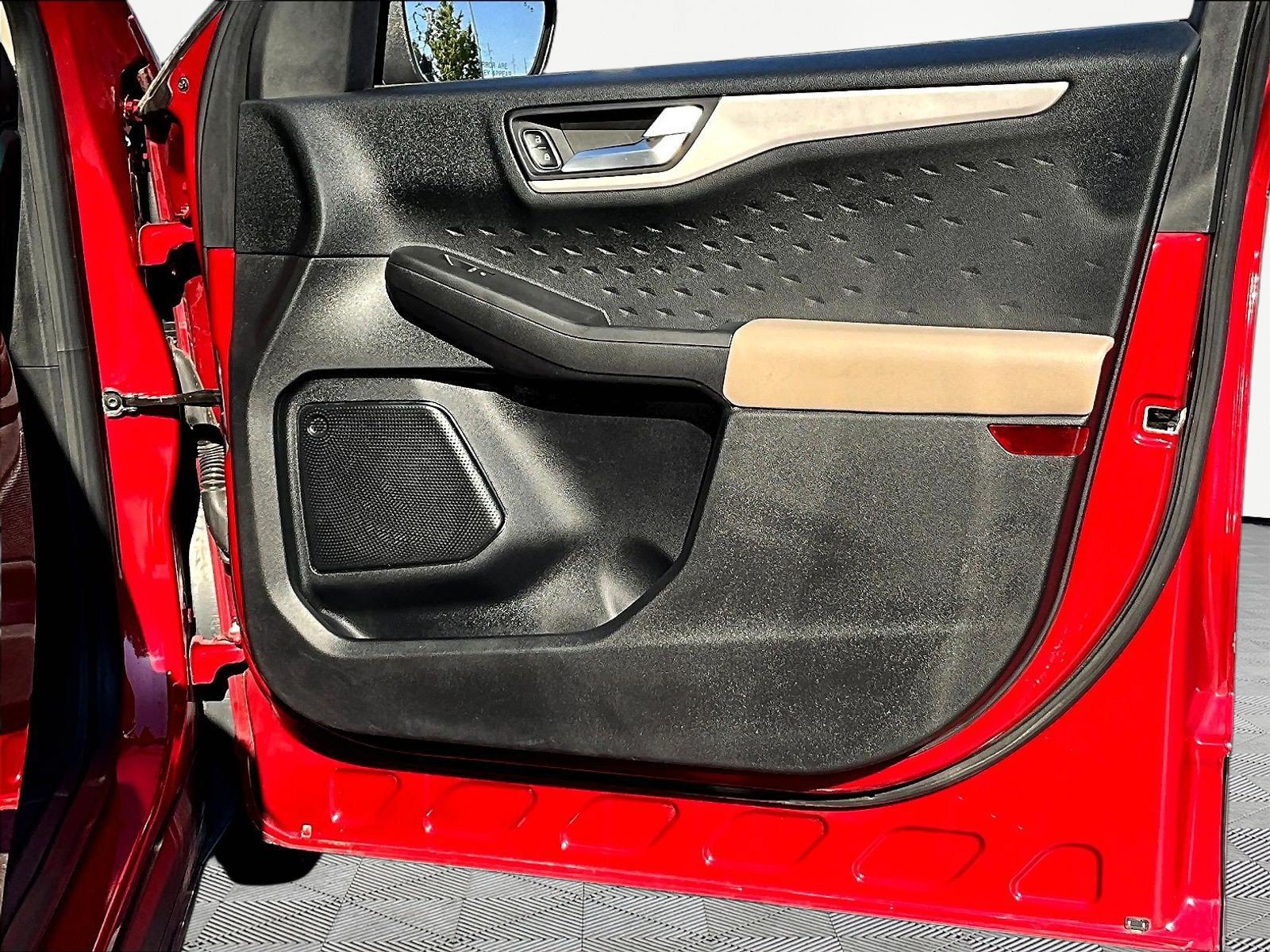 Used 2020 Ford Escape SEL AWD/4WD image 27