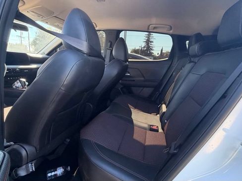 Used 2025 Nissan Kicks SR FWD image 7