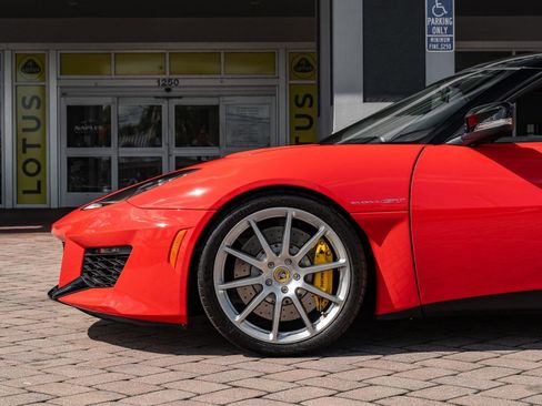 Used 2020 Lotus Evora image 9