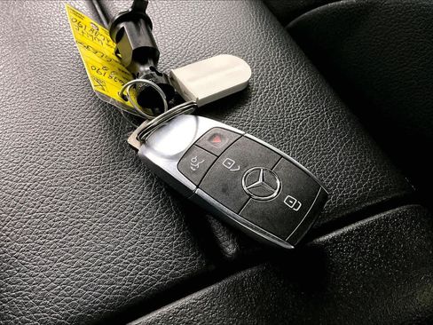 Used 2022 Mercedes-Benz GLE 350 image 14