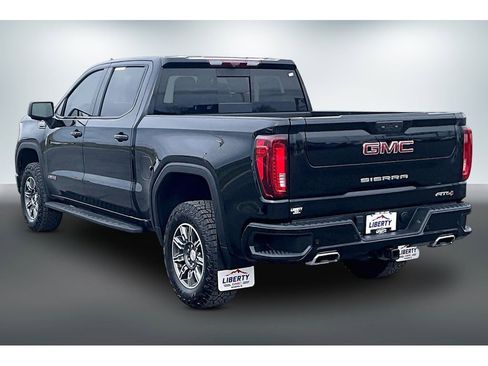 Used 2024 GMC Sierra 1500 AT4 w/ Technology Package AWD/4WD image 4