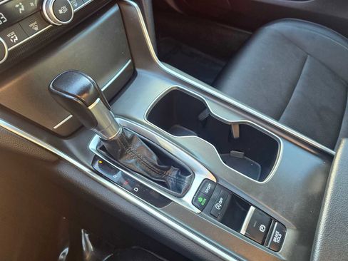 Used 2022 Honda Accord Sport image 29