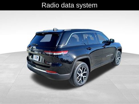 New 2025 Jeep Grand Cherokee Limited image 6