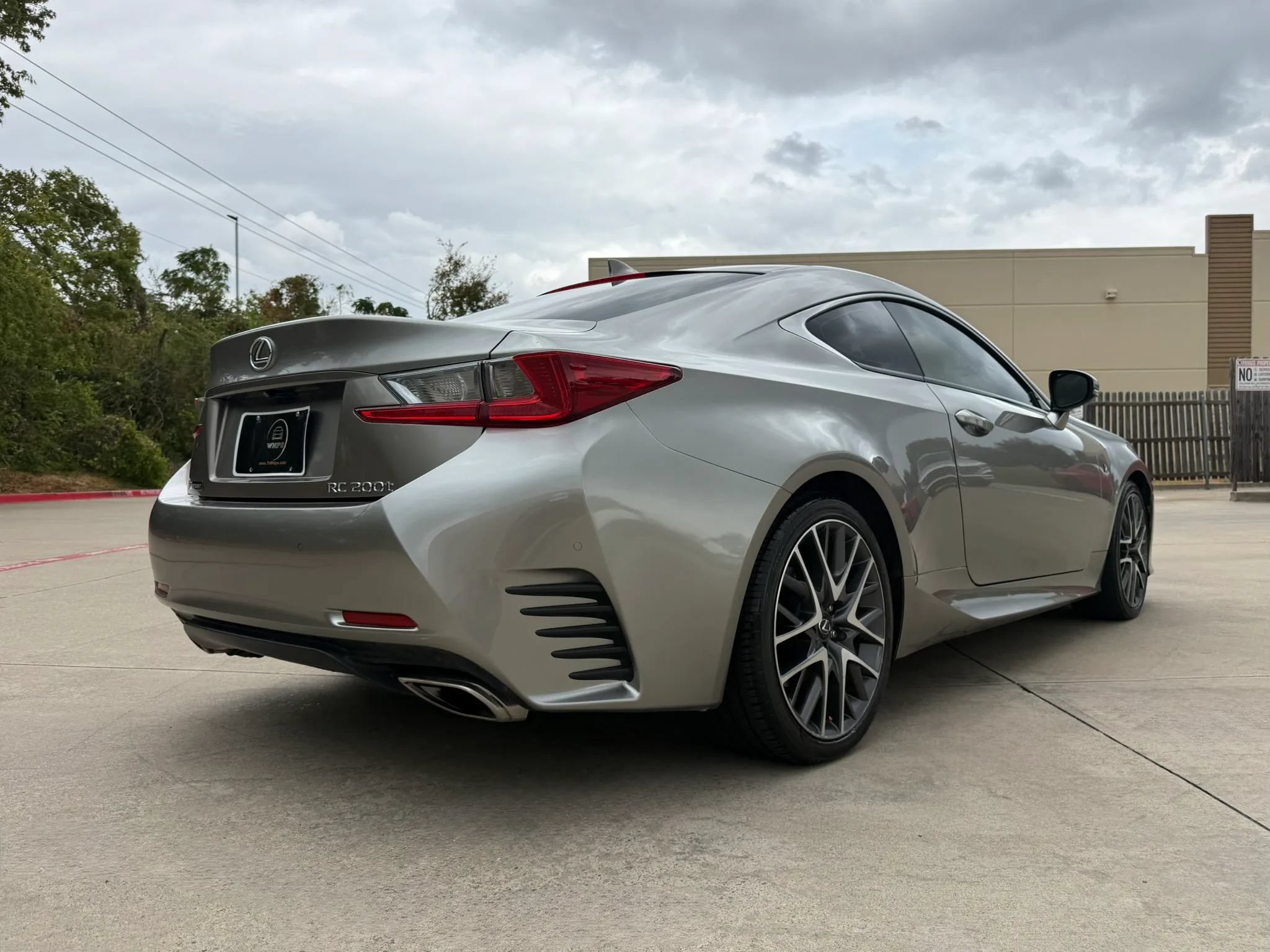 Used 2016 Lexus RC 200t RWD image 5
