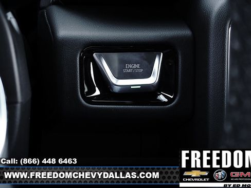 New 2025 GMC Yukon XL Denali w/ Denali Reserve Package image 33