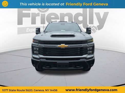 Used 2025 Chevrolet Silverado 2500 Custom w/ Custom Convenience Package AWD/4WD image 2