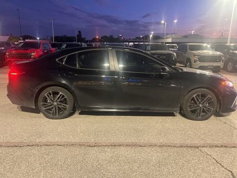 Used 2025 Toyota Camry XSE w/ Premium Plus Package image 5