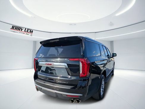 Used 2024 GMC Yukon XL Denali image 3