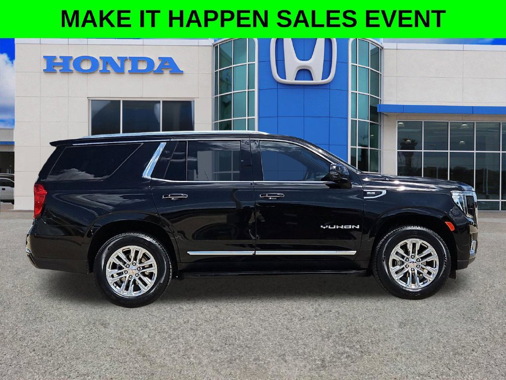 Used 2024 GMC Yukon SLT w/ SLT Luxury Package AWD/4WD image 2