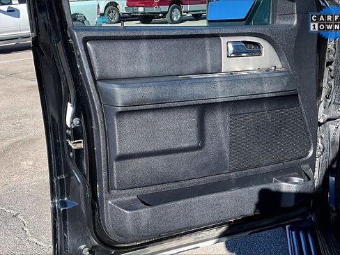 Used 2016 Ford Expedition EL XLT image 21