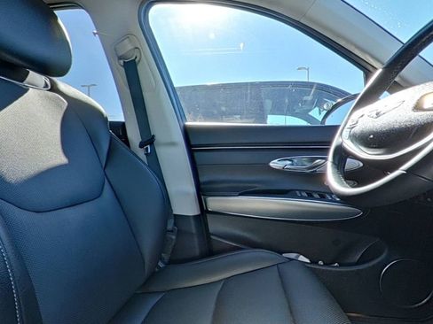 Used 2023 Genesis GV70 2.5T w/ Select Package image 32