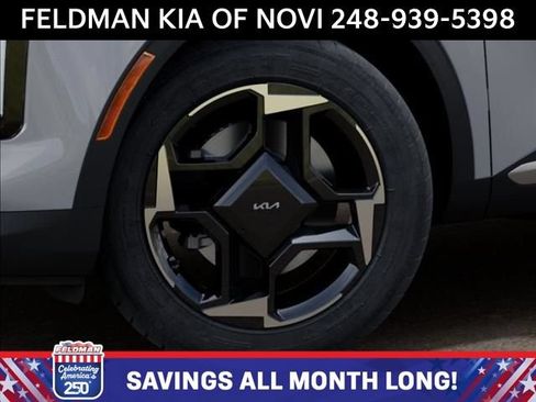 New 2026 Kia Sportage EX w/ EX Panorama Roof Package FWD image 9